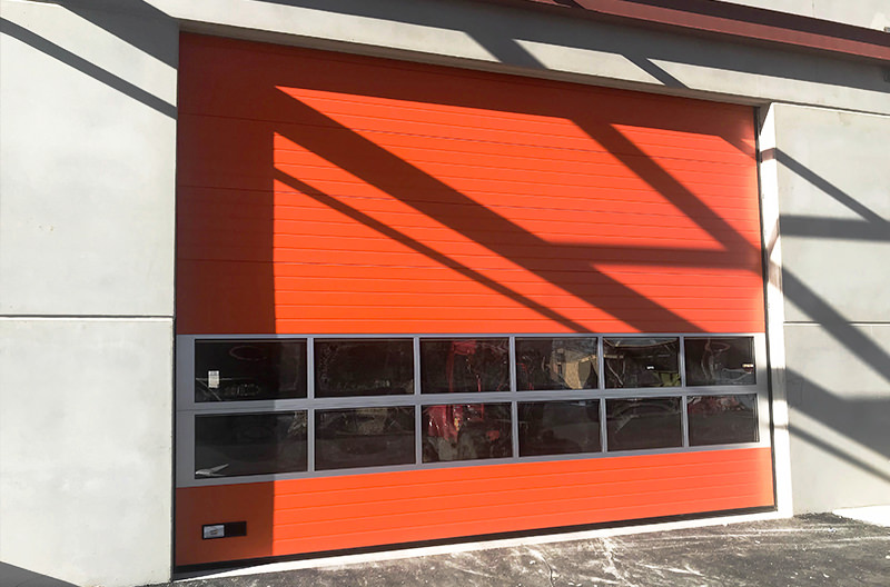 Orange sectional door | Inkema